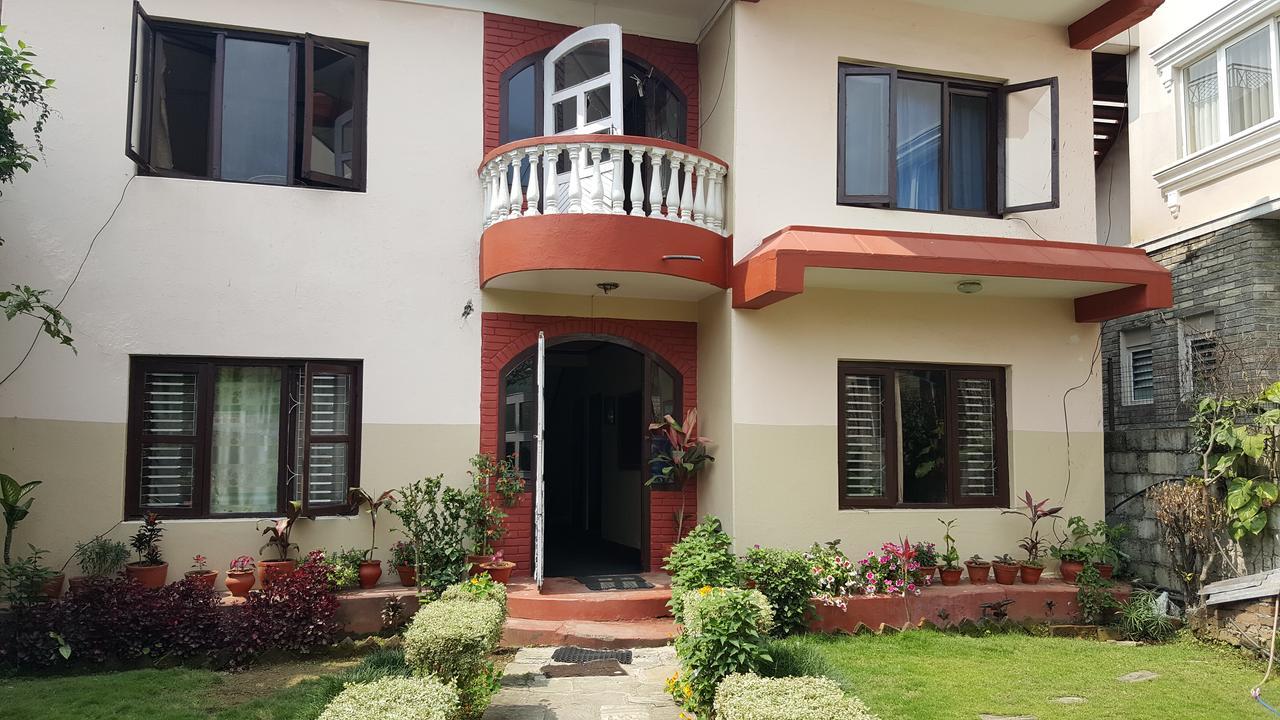 פוקהרה Nepali Cottage Guest House מראה חיצוני תמונה